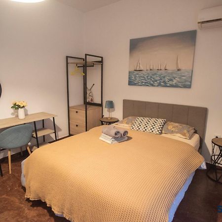 Explore Greece From Lovely City Centre Apartment Chalkís المظهر الخارجي الصورة