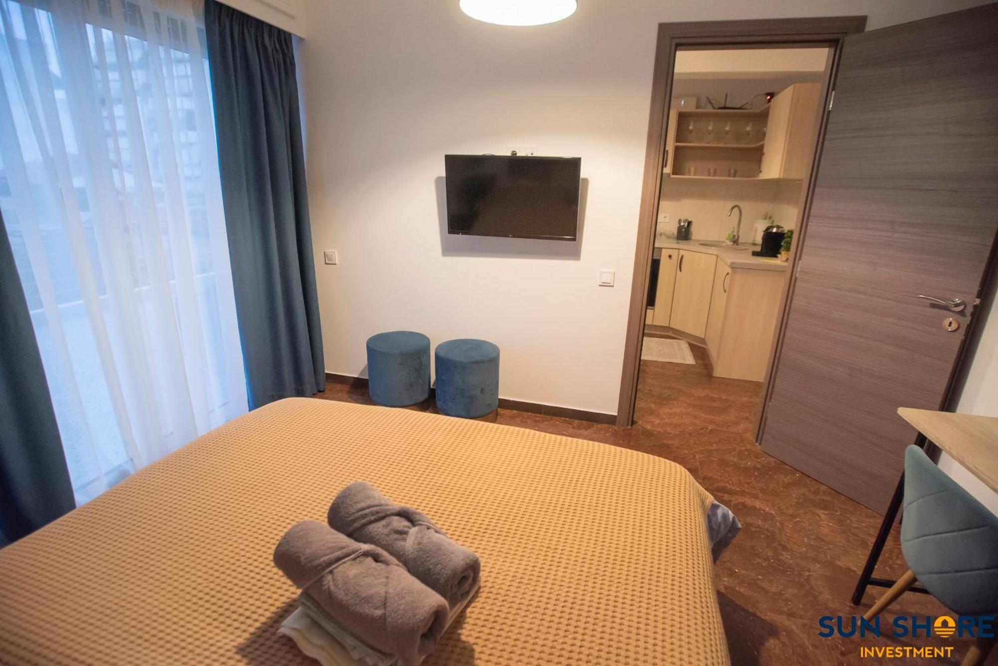 Explore Greece From Lovely City Centre Apartment Chalkís المظهر الخارجي الصورة